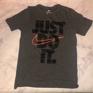 Nike t-shirt
